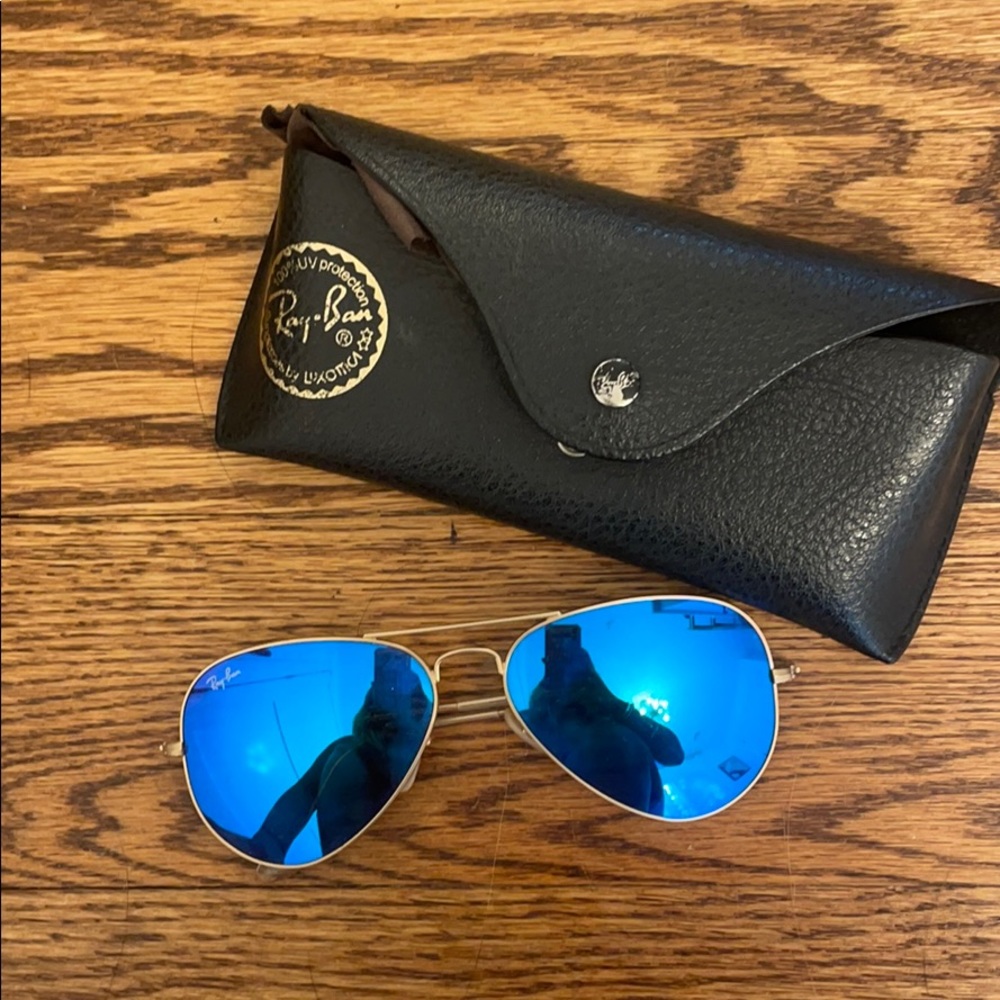 Blue raybans